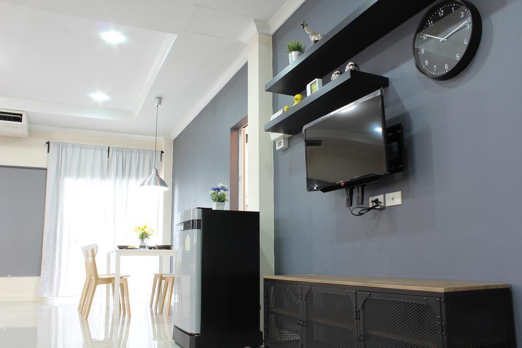 Hotel A18 Nonthaburi Zewnętrze zdjęcie